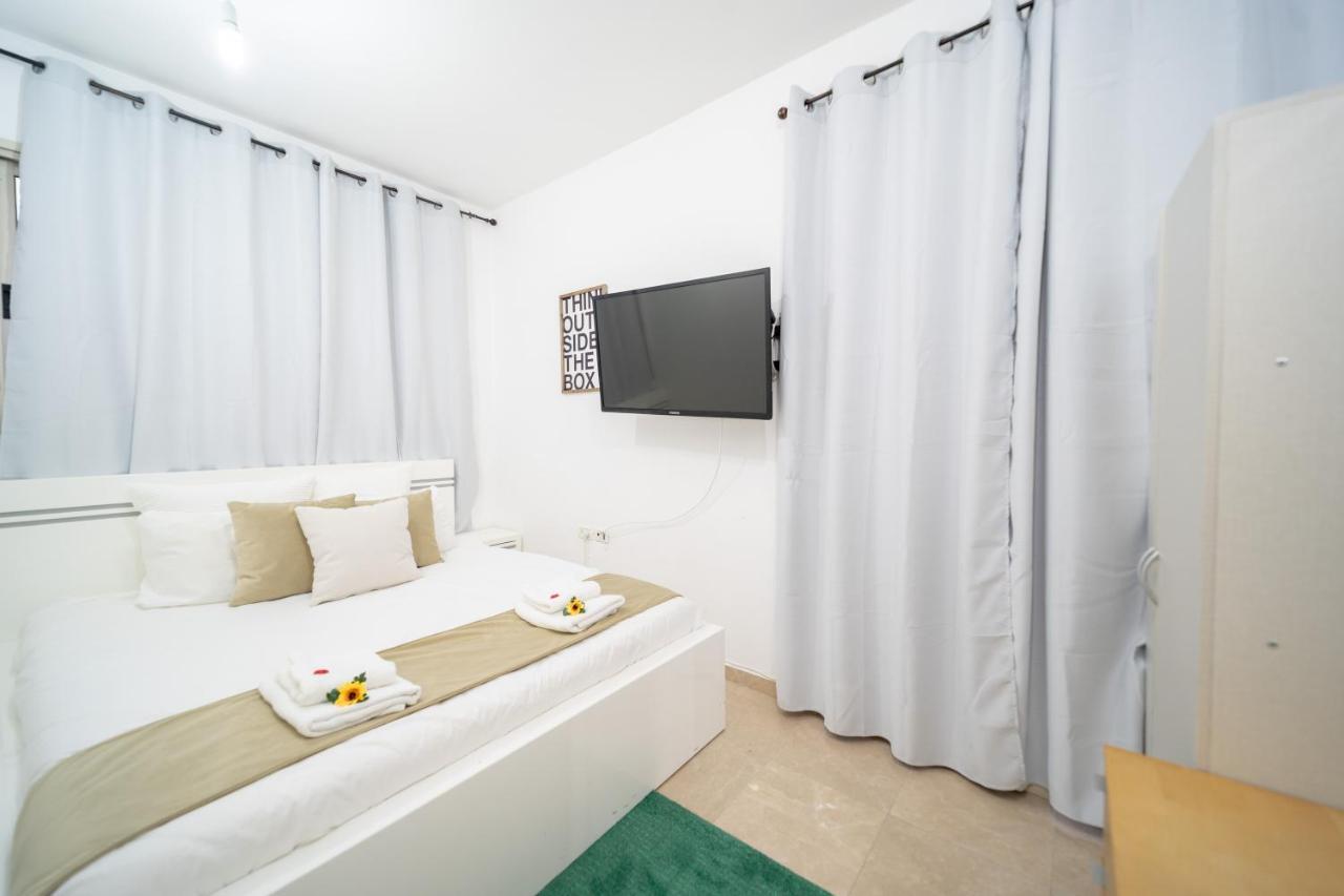 Ocean Executive Apartments - 5 Min From The Beach Тель-Авів Екстер'єр фото