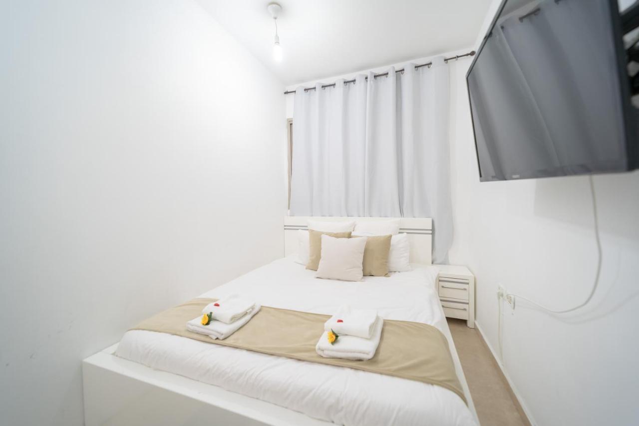 Ocean Executive Apartments - 5 Min From The Beach Тель-Авів Екстер'єр фото
